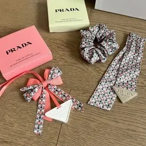?Prada Dubai Catwalk Limited Edition Gift Set – Hair Accessories & Packaging Prada | Accessories | Prada Dubai De Catwalk Gift Box | Poshmark main image 3